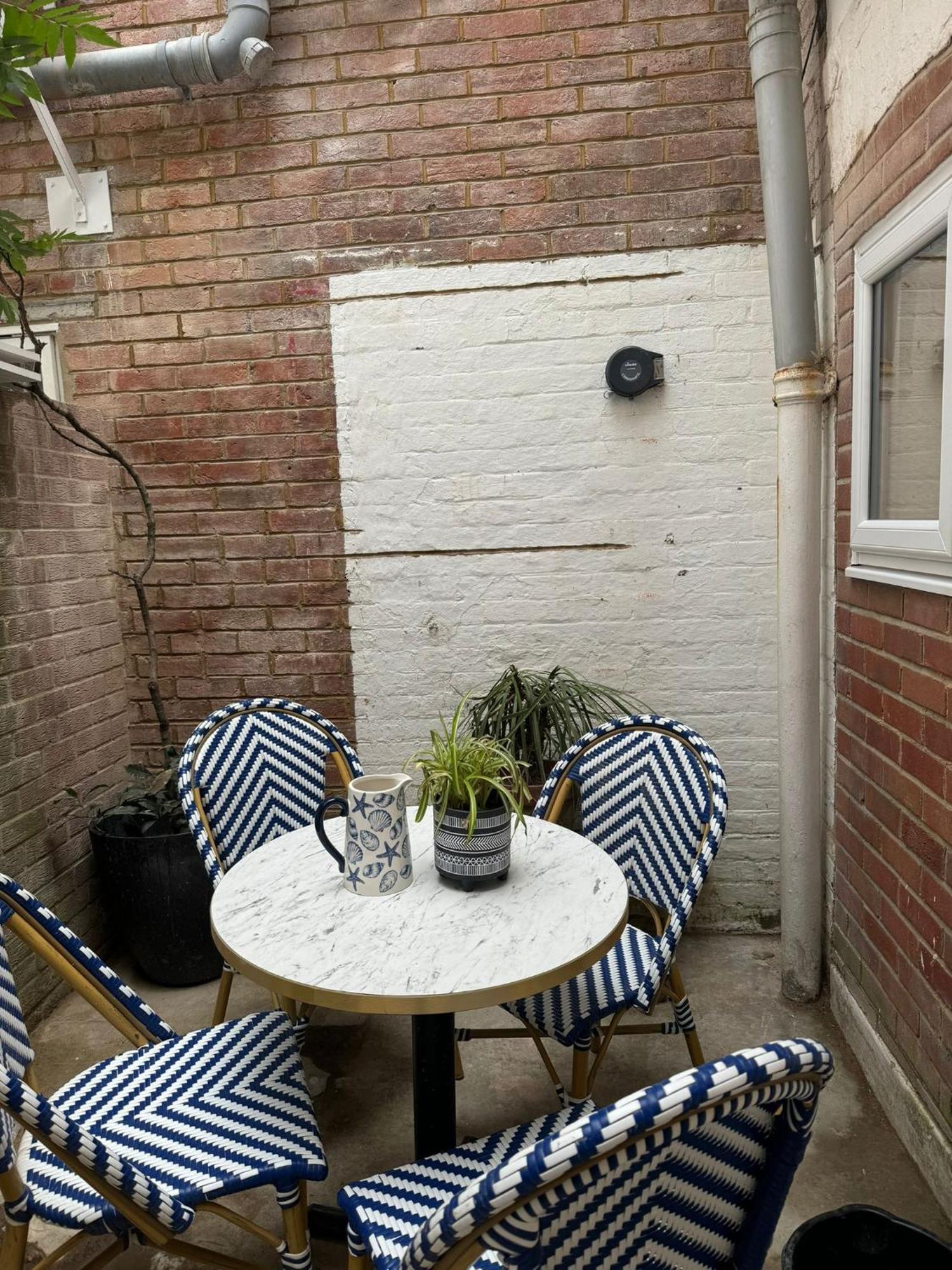 Mill Hill Guest House Cowes  Exterior photo